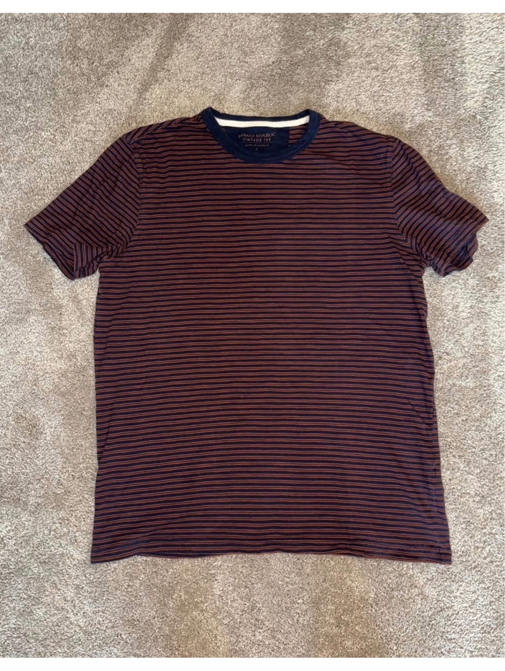Large men’s banana republic striped vintage tee